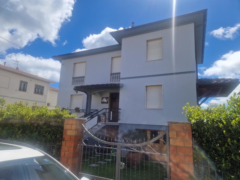 Quadrilocale in Affitto a Rosignano Marittimo, zona Vada, 1'800€, 80 m², arredato