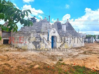 Trilocale in Vendita a Martina Franca, 75'000€, 70 m²