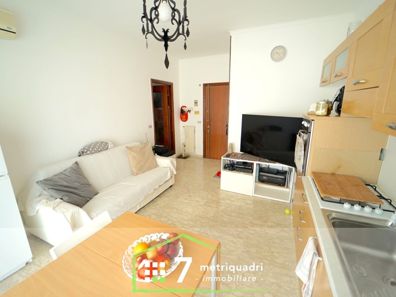 Trilocale in Vendita a Cogorno, zona San Salvatore, 150'000€, 55 m², arredato, con Box