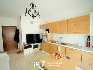 Trilocale in Vendita a Cogorno, zona San Salvatore, 150'000€, 55 m², arredato, con Box