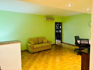 Ufficio in Vendita a Roma, zona VIA DELLA MAGLIANA 256, 307'500€, 115 m², arredato