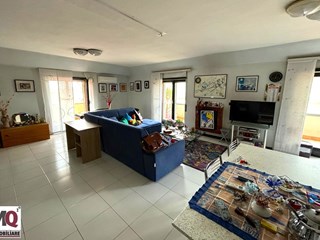 Attico in Vendita a Mondragone, zona Via Cavour, 97'000€, 110 m²