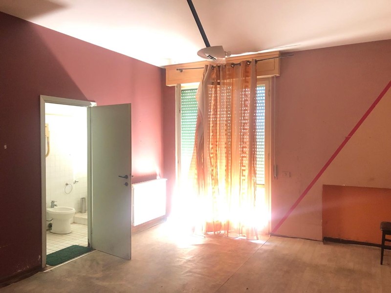 Appartamento in Vendita a Pontedera, 130'000€, 120 m²