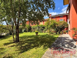 Quadrilocale in Vendita a Lucca, zona San Cassiano a Vico, 290'000&euro;, 114 m²
