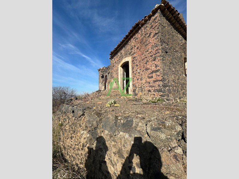 Casale in Vendita a Belpasso, zona Borrello, 119'000€, 100 m²