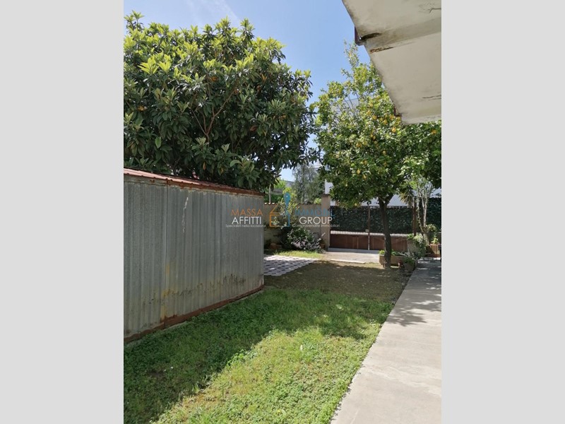 Casa Semi Indipendente in Vendita a Carrara, 259'000€, 150 m²