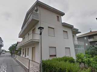 Appartamento in Vendita a Pineto, zona Scerne, 150'000€, 110 m²