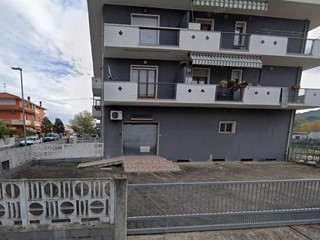 Immobile commerciale in Vendita a Pineto, 75'000&euro;, 95 m²