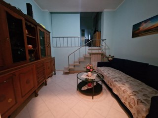 Quadrilocale in Vendita a Carrara, 98'000&euro;, 80 m²