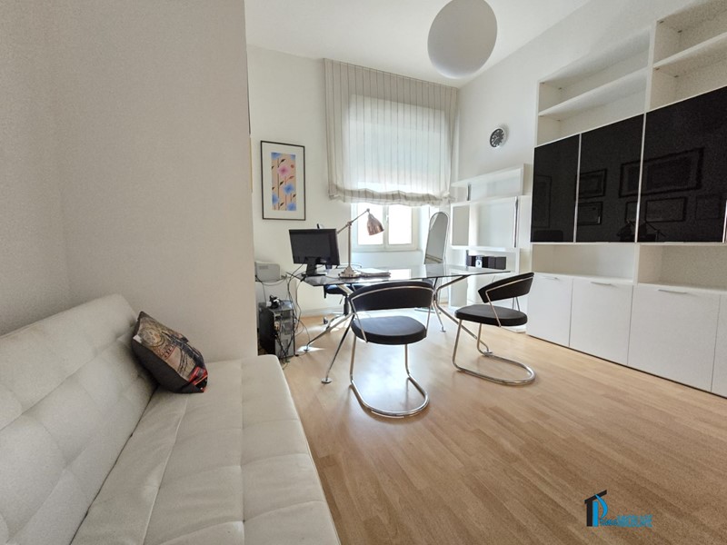 Bilocale in Vendita a Terni, 75'000€, 92 m²
