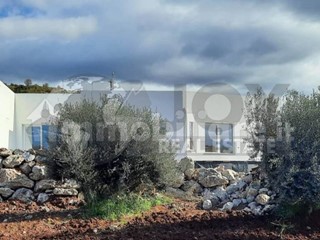 Villa in Vendita a Diamante, 795'000€, 540 m², con Box