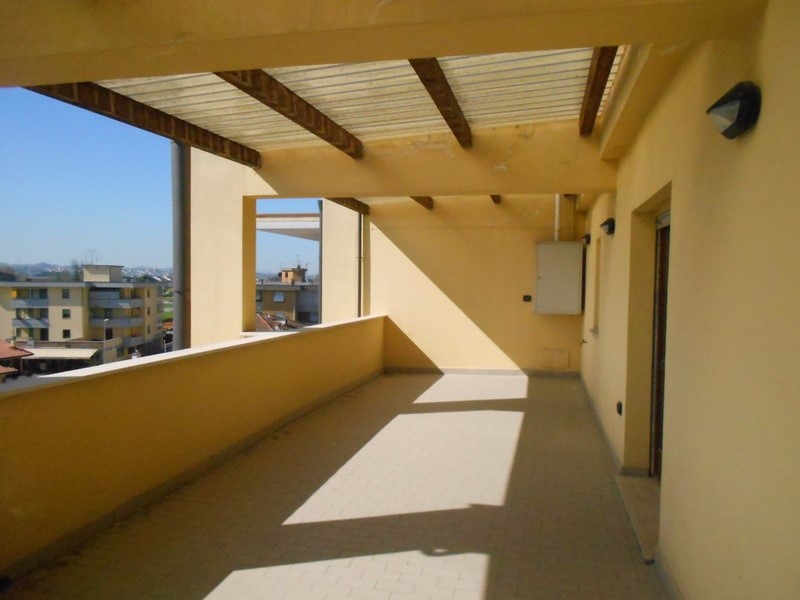 Attico in Vendita a Santa Croce sull'Arno, 150'000€, 109 m²