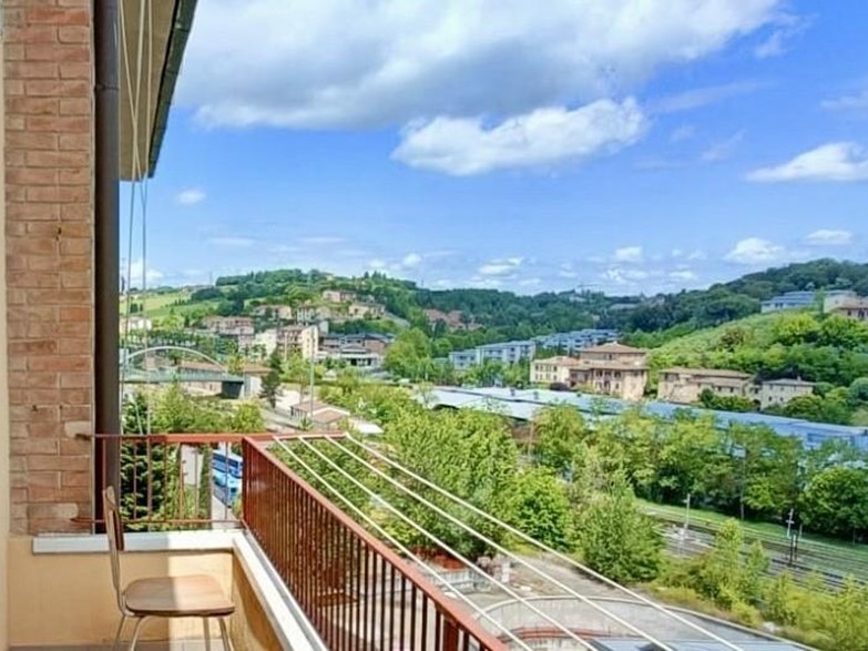 Quadrilocale in Vendita a Siena, 320'000€, 100 m²