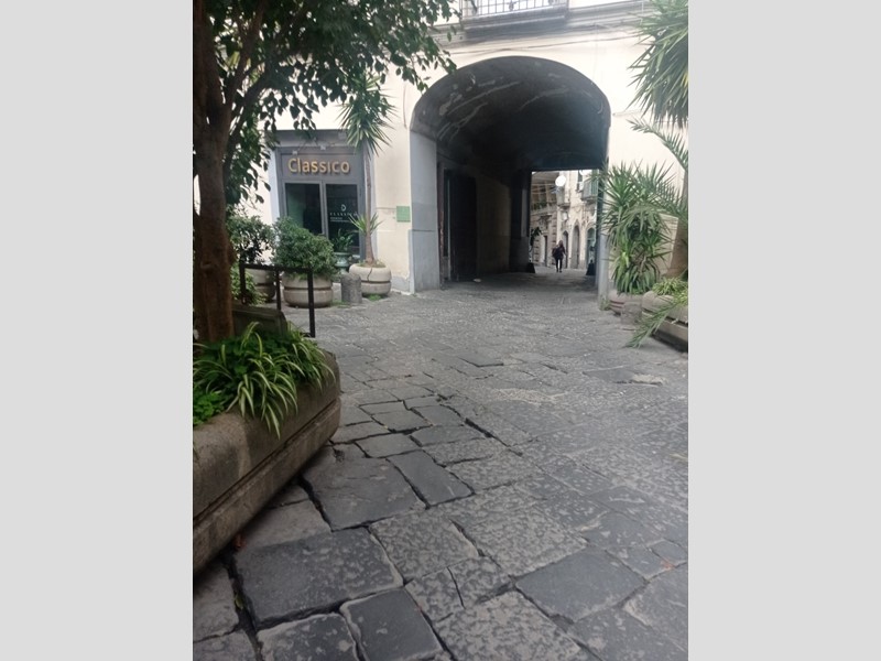 Bilocale in Vendita a Napoli, zona chiaia, 260'000€, 50 m²