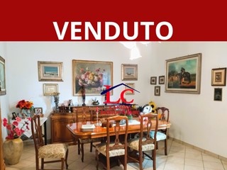 Appartamento in Vendita a Melendugno, 125'000€, 181 m², con Box