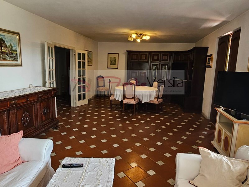 Villa in Vendita a Forte dei Marmi, zona Centro, 324 m²