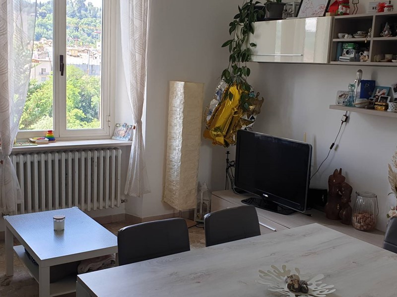 Quadrilocale in Vendita a Ascoli Piceno, zona Campo Parignano, 135'000€, 80 m²