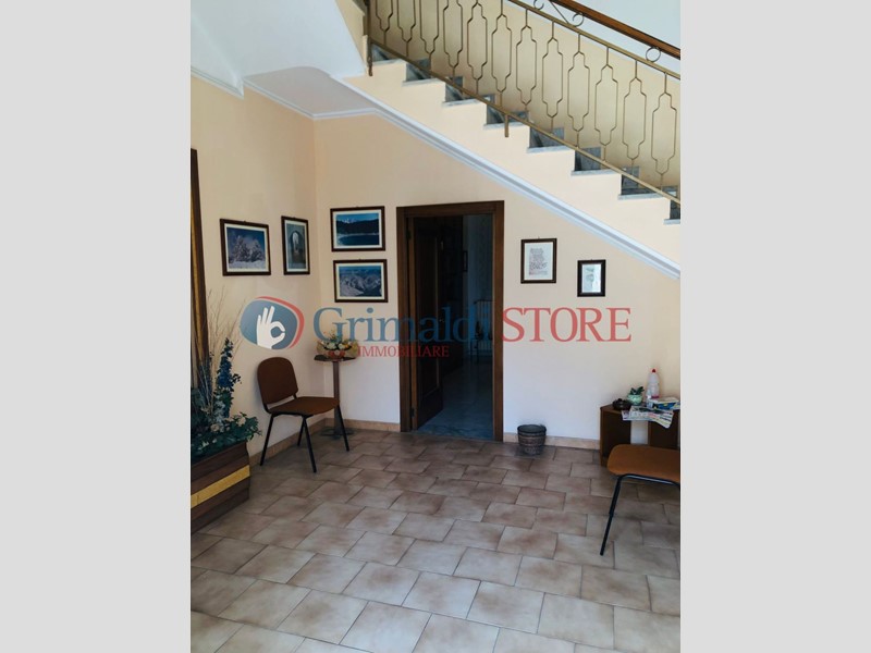 Casa Indipendente in Vendita a Salice Salentino, 90'000€, 200 m²
