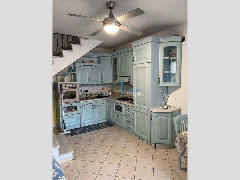 Casa Semi Indipendente in Vendita a Massa, zona Marina Di Massa, 350'000€, 120 m², arredato