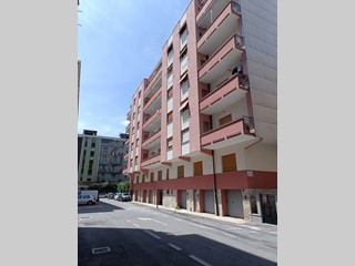 Appartamento in Vendita a Albissola Marina, 195'000€, 100 m²