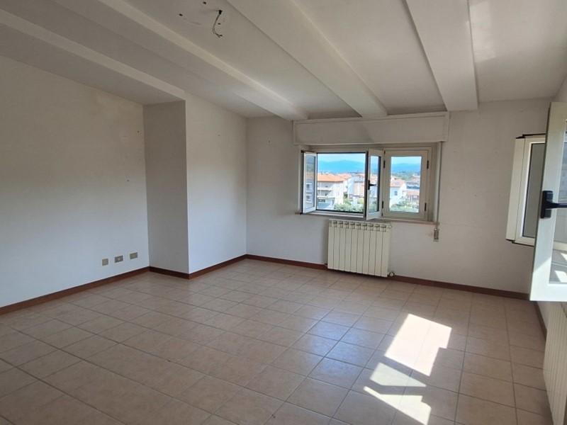 Appartamento in Vendita a Rapolano Terme, 88'000€, 90 m²