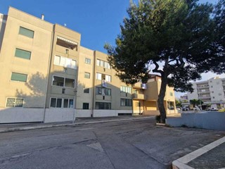 Trilocale in Vendita a Monopoli, zona SEMICENTRALE, 240'000€, 90 m²