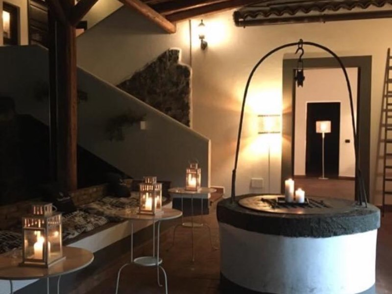 Attività commerciale in Vendita a Acireale, zona San Giovanni Bosco, 390'000€, 400 m², arredato