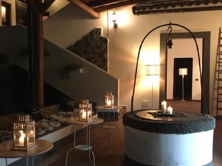 Attività commerciale in Vendita a Acireale, zona San Giovanni Bosco, 390'000€, 400 m², arredato