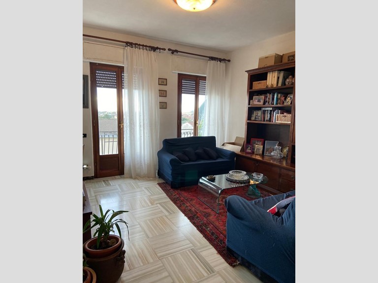 Quadrilocale in Vendita a Massa, zona Mirteto, 198'000€, 100 m², arredato