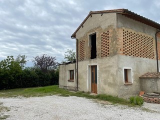 Casale in Vendita a San Miniato, zona Calenzano, 150'000€, 146 m²