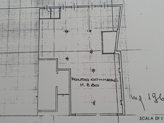 Immobile commerciale in Vendita a Empoli, 355'000€, 200 m²