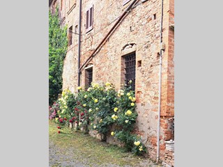 Casa Semi Indipendente in Vendita a Peccioli, 174'000€, 200 m²