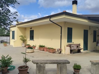 Villa in Vendita a Sogliano Cavour, zona SALENTO, 280'000€
