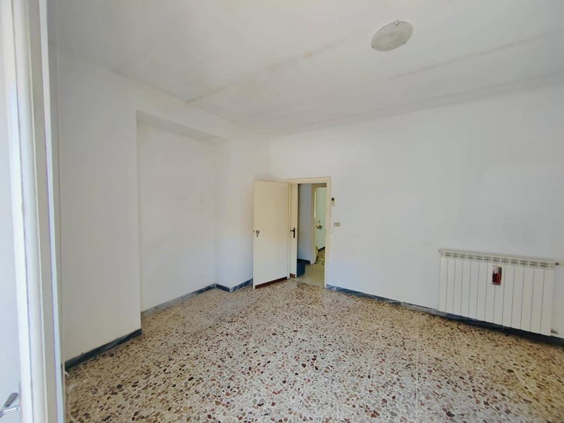 Trilocale in Vendita a Maenza, 45'000€, 85 m²