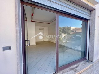 Immobile commerciale in Affitto a San Giuliano Terme, zona Mezzana, 400€, 33 m²