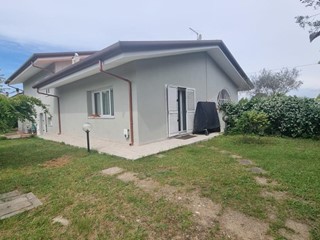 Villa bifamiliare in Vendita a Massa, 379'000€, 148 m², arredato