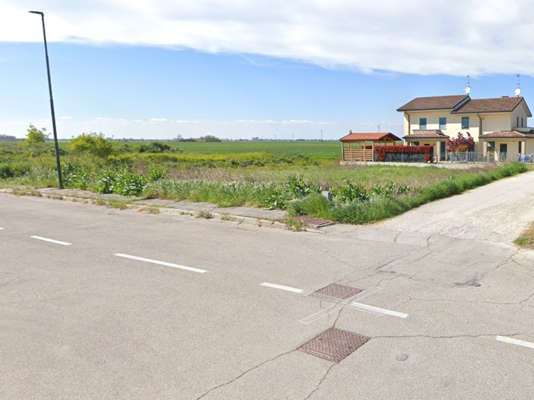 Terreno edificabile in Vendita a Villadose, 65'000€, 750 m²