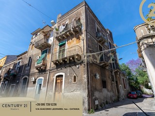 Bilocale in Vendita a Catania, 49'000&euro;, 85 m²