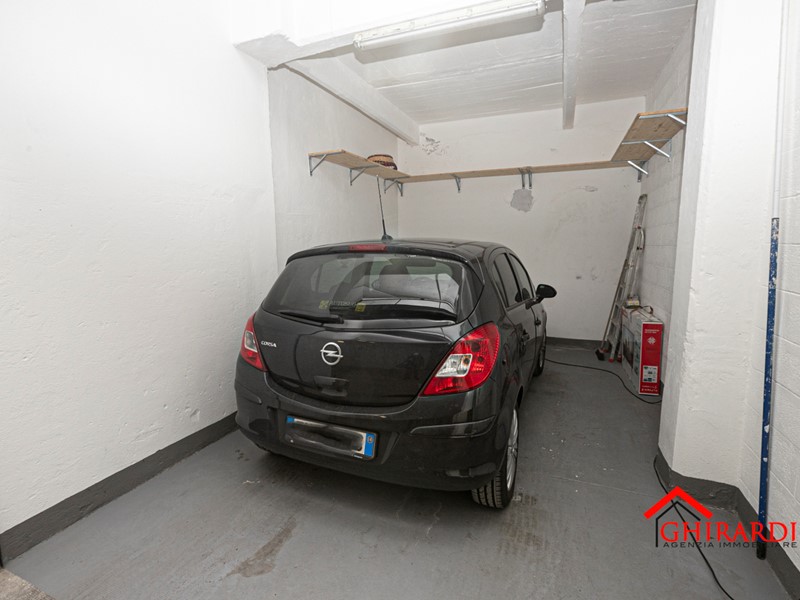 Box in Vendita a Genova, zona Sestri Ponente, 42'000€, 20 m²