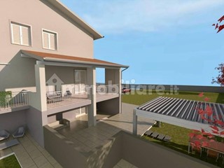 Villetta a schiera in Vendita a Cascina, 485'000€, 200 m²