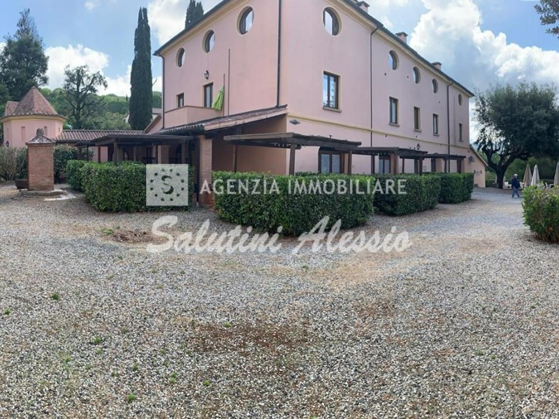 Appartamento in Vendita a Riparbella, 1'600'000&euro;, 900 m², arredato
