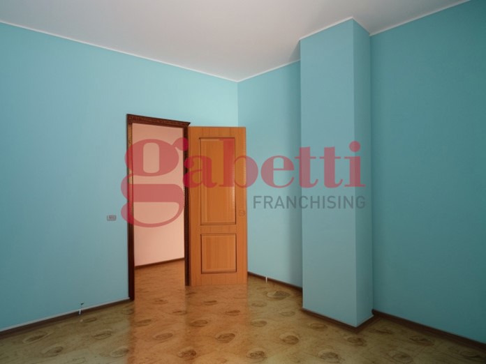 Quadrilocale in Vendita a Venafro, 90'000&euro;, 181 m²