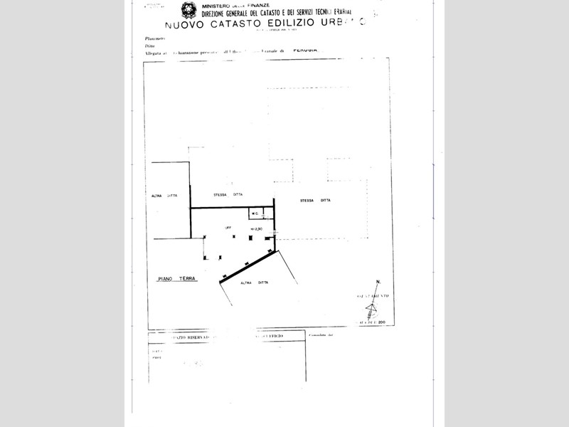 Ufficio in Vendita a Perugia, 148'000€, 150 m²