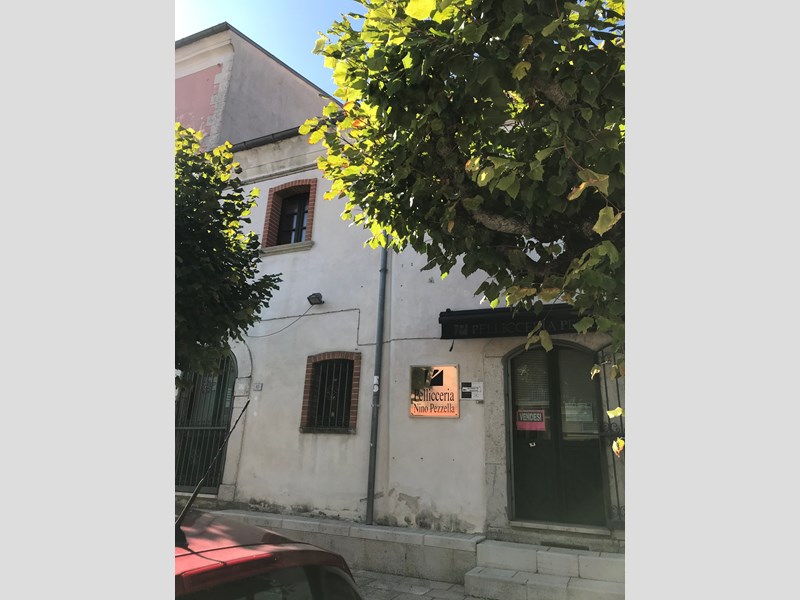 Quadrilocale in Vendita a Pettoranello del Molise, zona piazza guglielmo marconi, 10, 30'000€, 100 m²