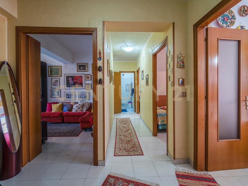 Appartamento in Vendita a Messina, 105'000€, 110 m²