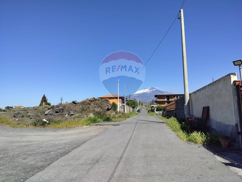 Terreno agricolo in Vendita a Belpasso, 11'000€, 2530 m²
