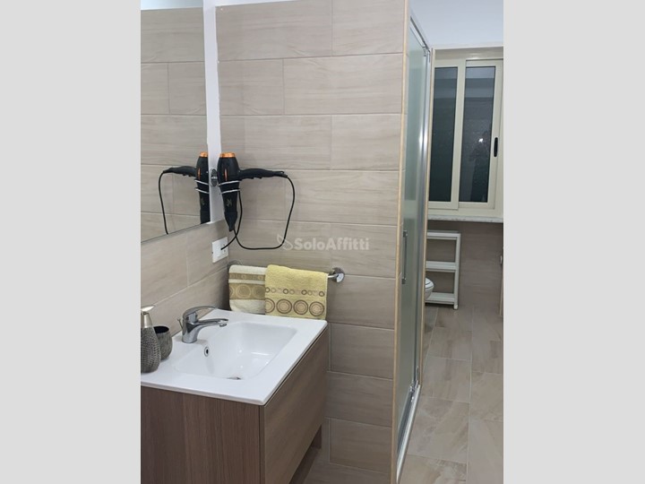 Bilocale in Affitto a Giardini Naxos, zona Calcarone, 800€, 55 m², arredato