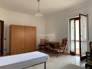 Stanza in Affitto a Catanzaro, zona Stadio - Ospedale, 150&euro;, 150 m², arredato