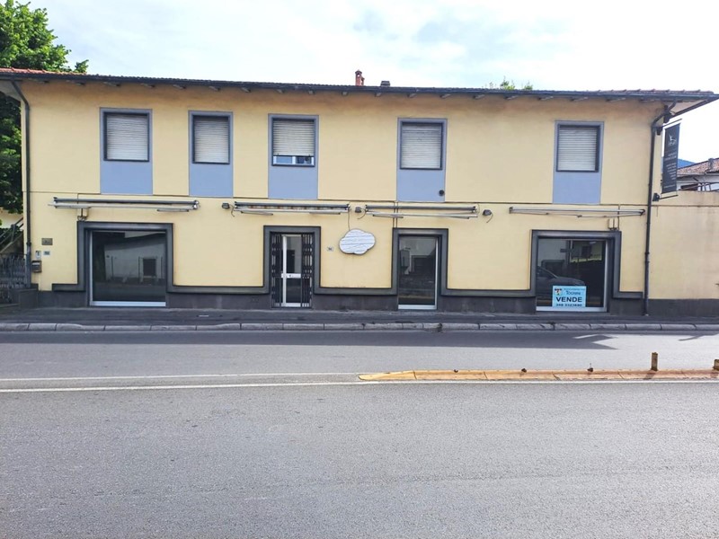 Immobile commerciale in Vendita a Massa, 160'000&euro;, 70 m²