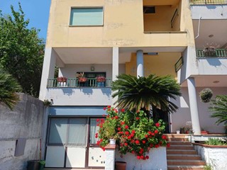 Casa Semi Indipendente in Vendita a San Mango Piemonte, 179'000&euro;, 225 m²